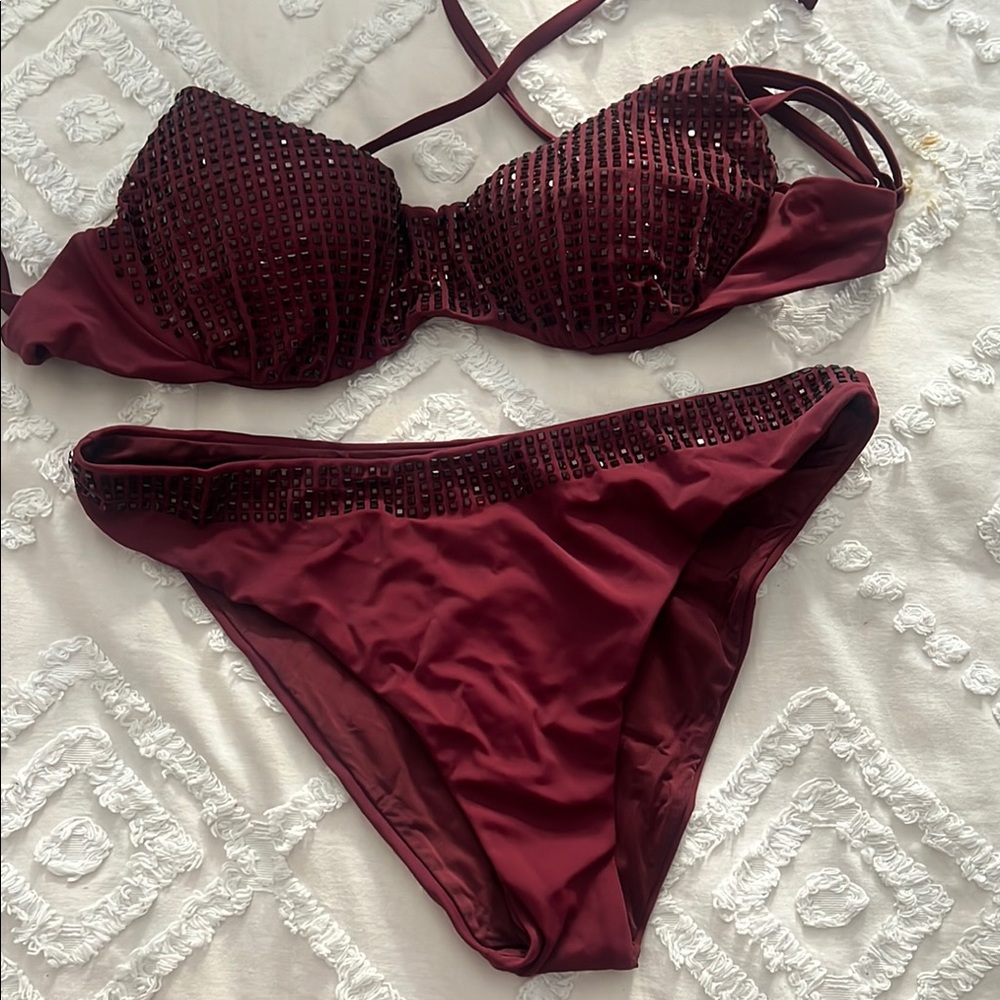 Classic burgundy Bikini Set with Textured Top!